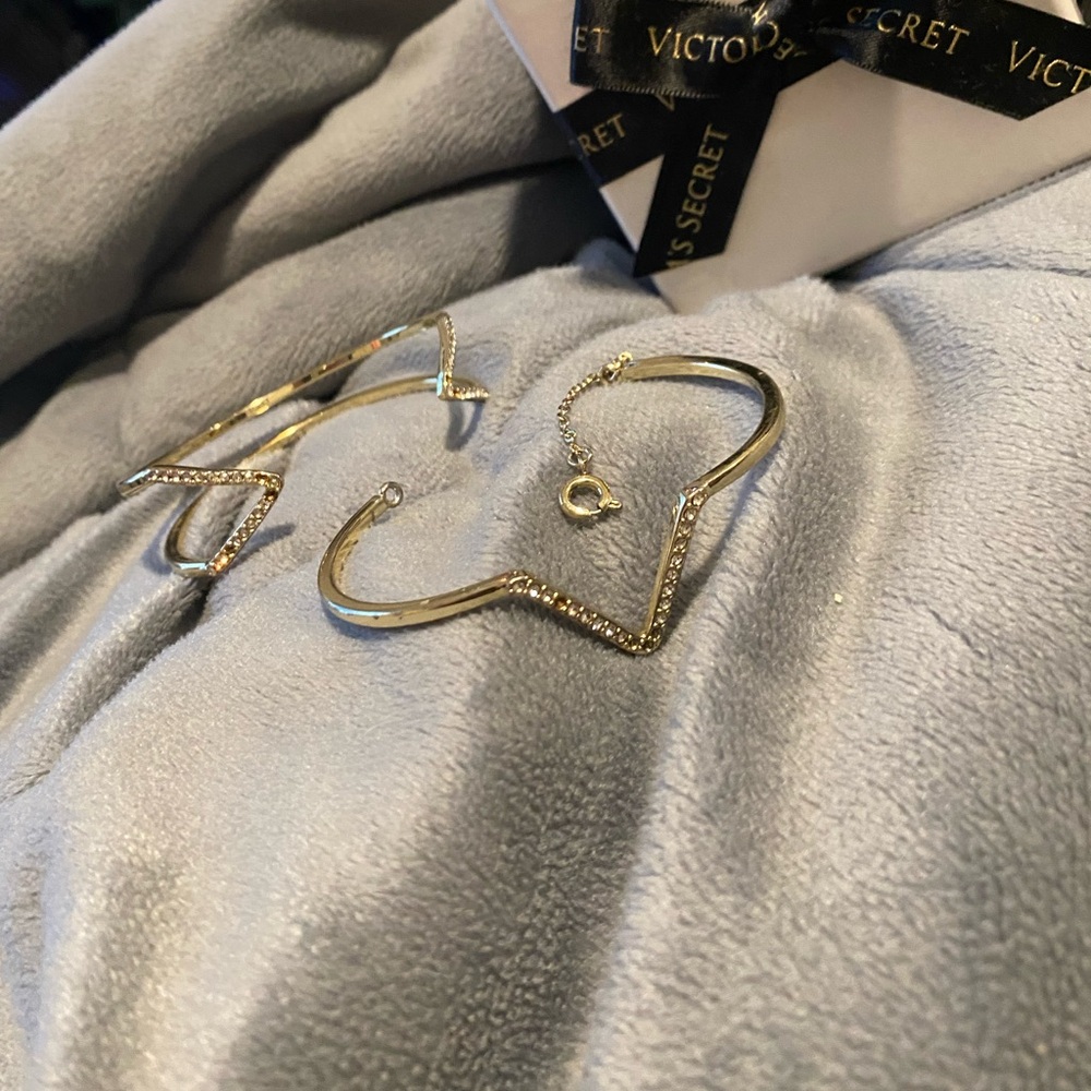 Victoria’s Secret bracelet set